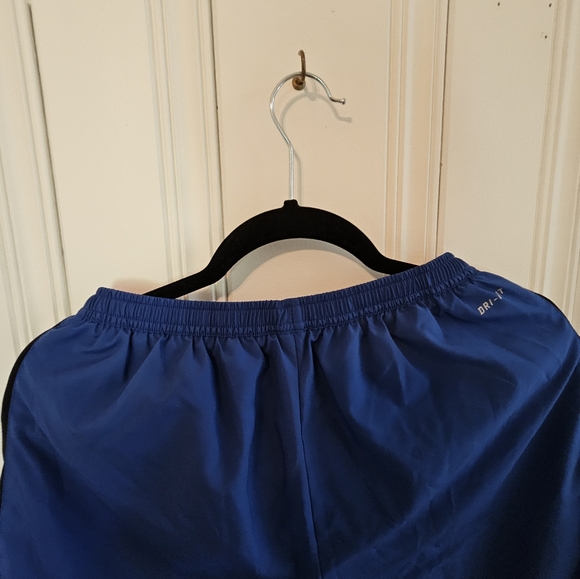 Used Medium Men's Blue Nike Dri-Fit Shorts - Picture 16 of 16
